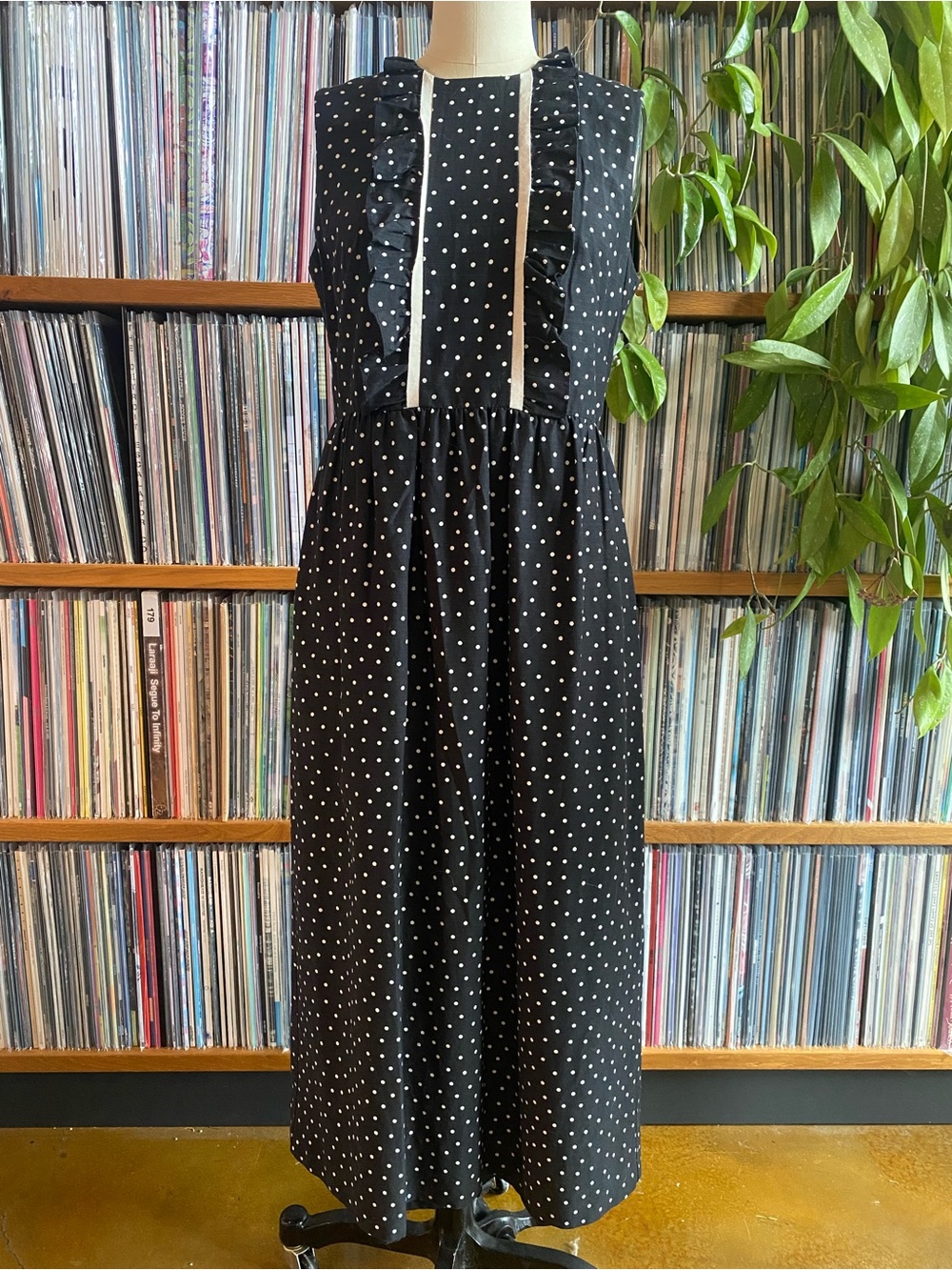 EUC ORLA KIELY - Black Polka Dot Sleeveless Midi Dress - size 4US
